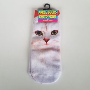 White House Cat Ankle Socks Women's No Show Short Off White Kitty Mouser Bin3
